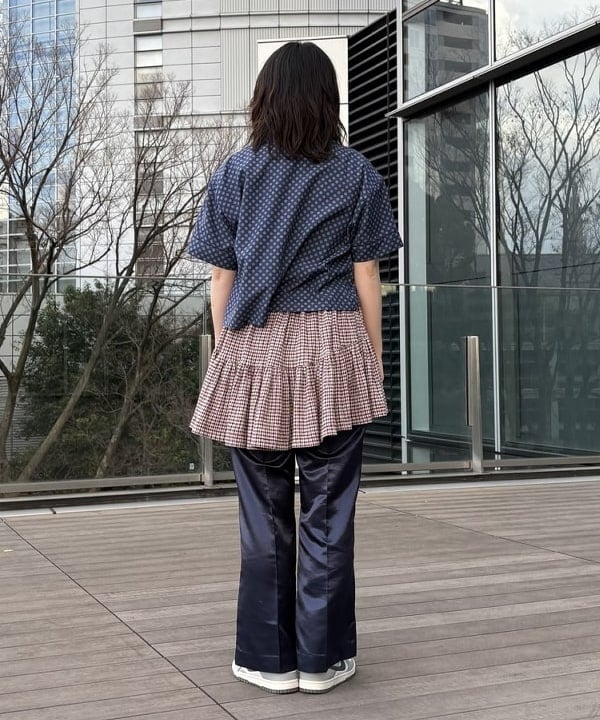 クロサワさんの「BEAMS WOMEN｜ドット オープン カラー ショートスリーブ」を使ったコーディネート