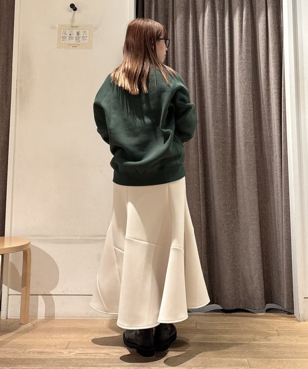 makita mikaさんの「BEAMS WOMEN｜切り替え フレアスカート」を使ったコーディネート