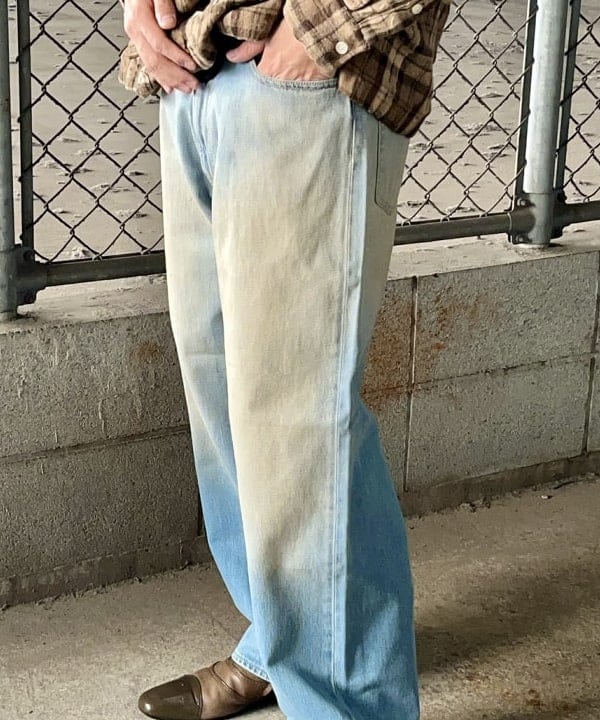槙山 賢斗さんの「BEAMS WOMEN｜BEAMS / ワイドフィット デニムパンツ」を使ったコーディネート