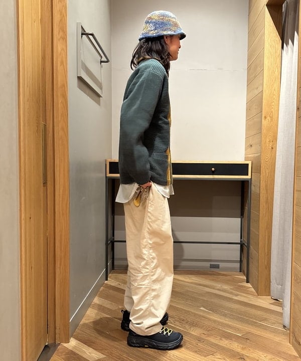 Rintaroさんの「BEAMS WOMEN｜オックスフォード ストライプ ビッグボタンダウン シャツ」を使ったコーディネート