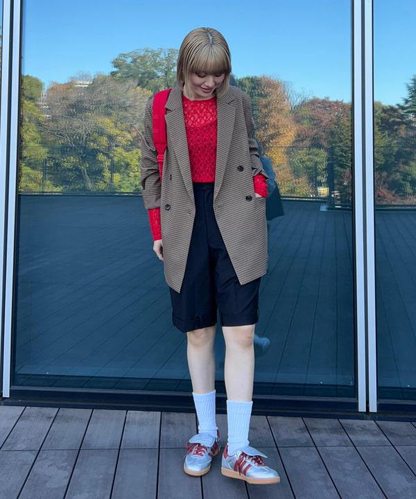 Hazukiさんの「BEAMS WOMEN｜ストレッチレース クルーネック Tシャツ」を使ったコーディネート