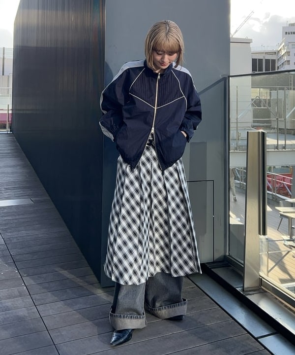 Hazukiさんの「BEAMS WOMEN｜オーバーダイ デニム パンツ」を使ったコーディネート