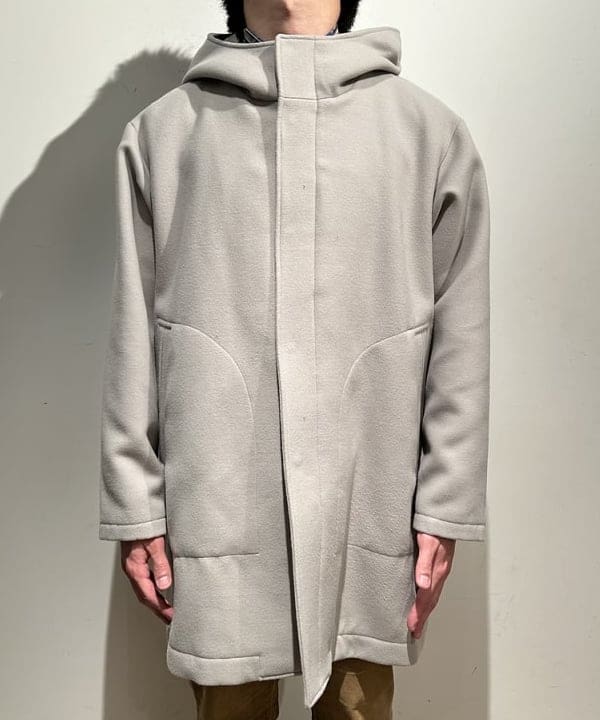 及川 晃さんの「BEAMS WOMEN｜【別注】ROBERT MACKIE / Mohair Rib Cap」を使ったコーディネート