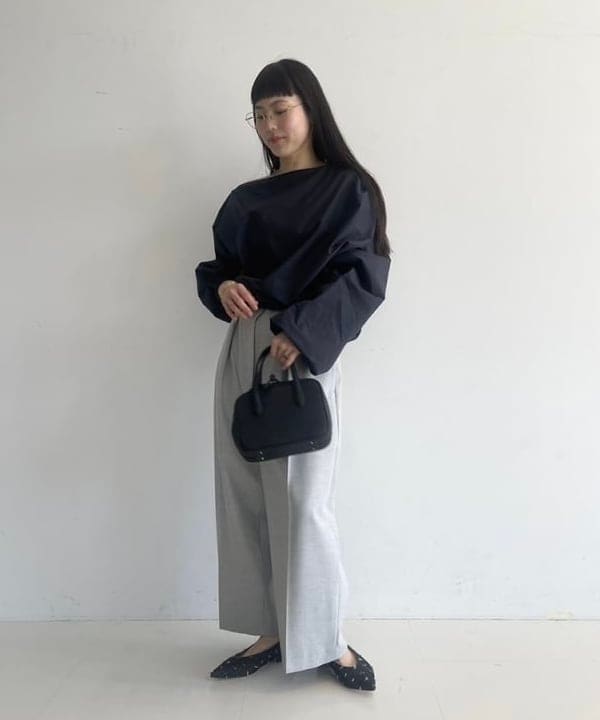 Ichika Hondaさんの「BEAMS WOMEN｜クロップド ワイドパンツ」を使ったコーディネート