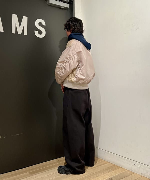 関澤 佑樹さんの「BEAMS WOMEN｜撥水 ワイドフィット クレイジー MA-1」を使ったコーディネート