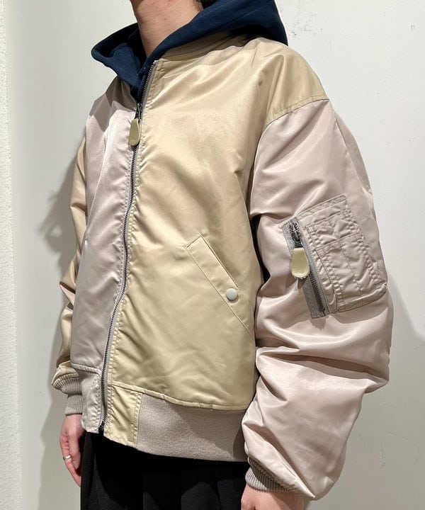 関澤 佑樹さんの「BEAMS WOMEN｜撥水 ワイドフィット クレイジー MA-1」を使ったコーディネート