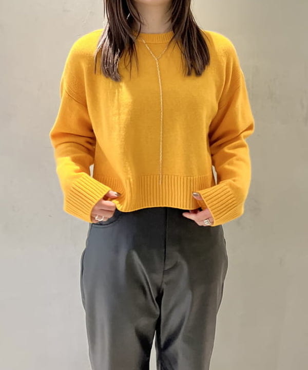 CHIHIROさんの「BEAMS WOMEN｜maturely / フェイクレザー フック イージーパンツ」を使ったコーディネート