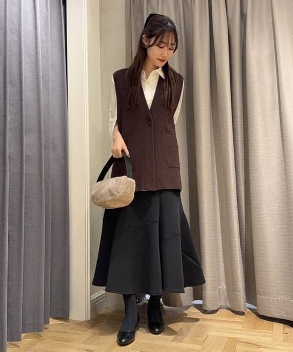 YUIさんの「BEAMS WOMEN｜ミニ フェイクファー バッグ」を使ったコーディネート
