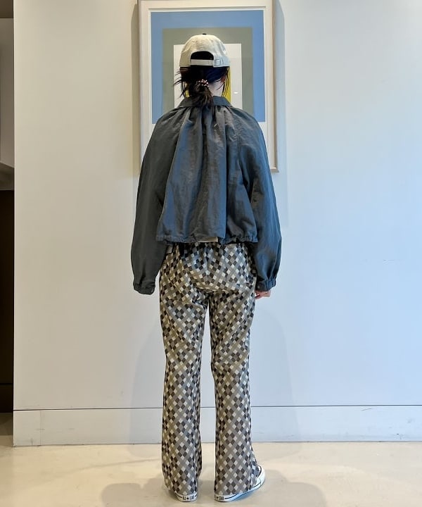 にしだてさんの「BEAMS WOMEN｜ポリエステル ジャカード パンツ」を使ったコーディネート