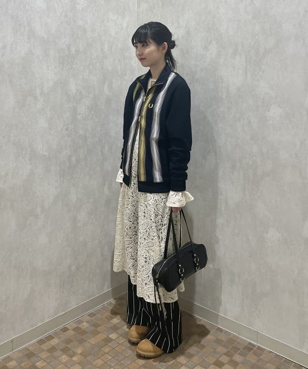 加歩さんの「BEAMS WOMEN｜ペイズリー レース ワンピース」を使ったコーディネート