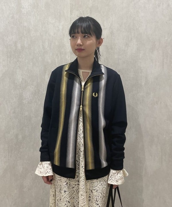 加歩さんの「BEAMS WOMEN｜ペイズリー レース ワンピース」を使ったコーディネート