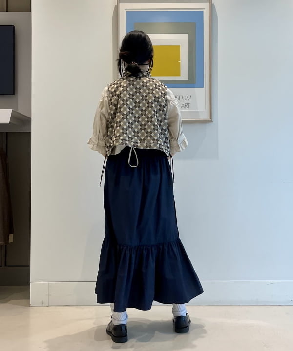 にしだてさんの「BEAMS WOMEN｜ポリエステル ジャガード ベスト」を使ったコーディネート