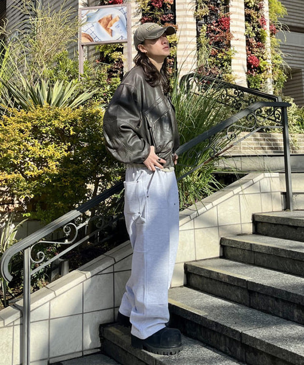 こたろうさんの「BEAMS WOMEN｜ユーズド加工 レザー ショートブルゾン」を使ったコーディネート