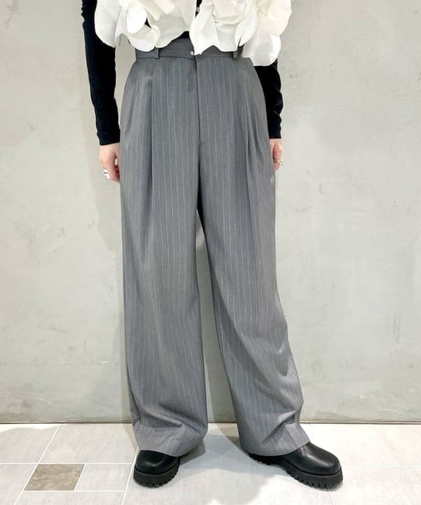 カタヤマ アヤさんの「BEAMS WOMEN｜ガーゼ フライス タートルネック トップス」を使ったコーディネート