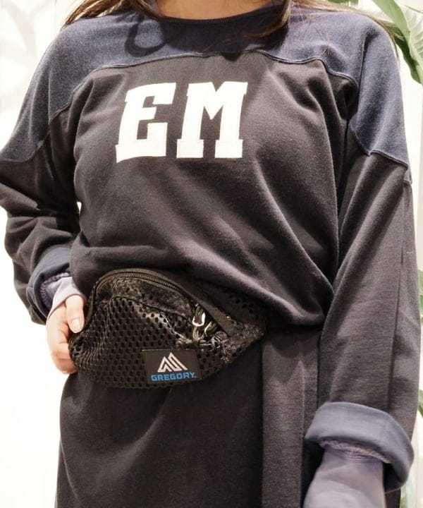 ナガオカ サキさんの「BEAMS WOMEN｜コットン サーマル クルーネック ロングスリーブ Tシャツ」を使ったコーディネート