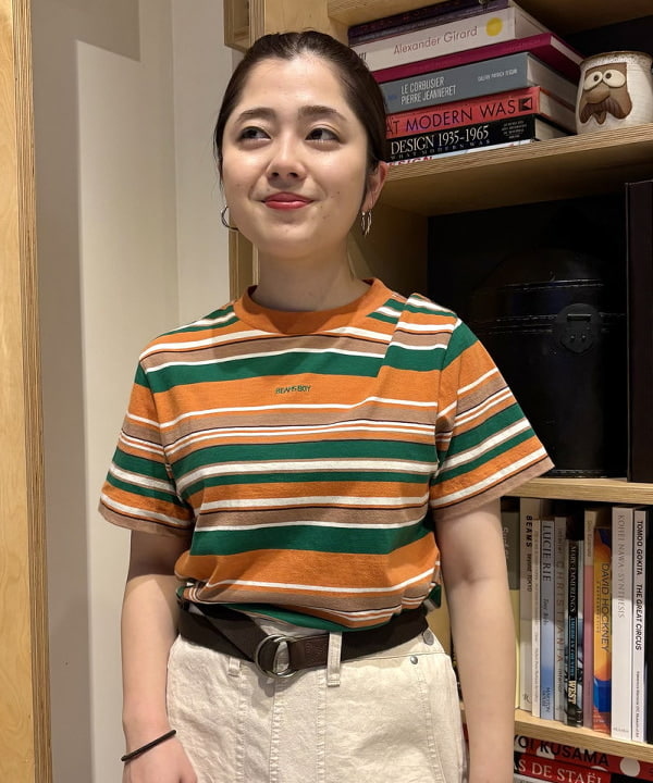 吉野 多恵さんの「BEAMS WOMEN｜ストレート ランチパンツ」を使ったコーディネート