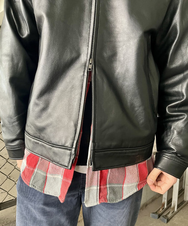 高遠 恒巳さんの「BEAMS WOMEN｜ワイドフィット レザー ジップブルゾン」を使ったコーディネート