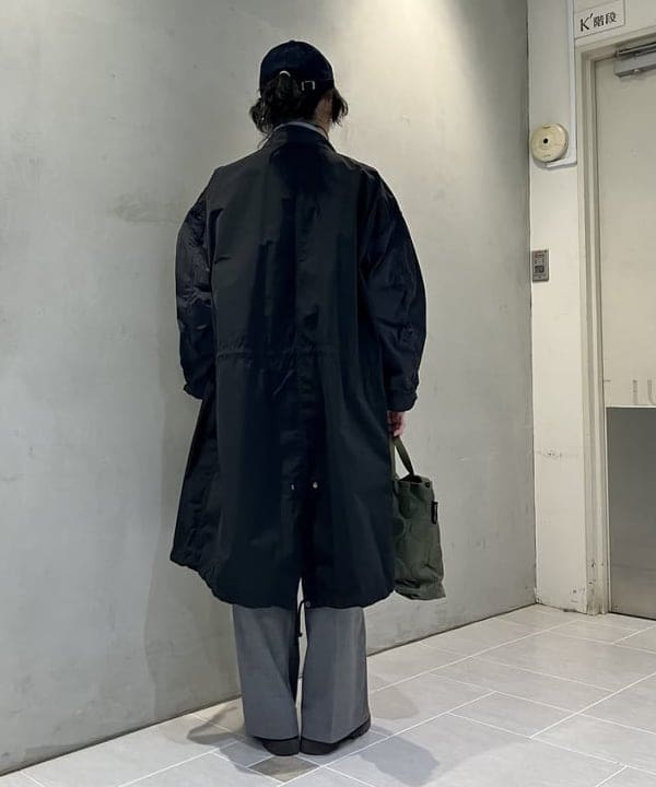 小原 もこさんの「BEAMS WOMEN｜ロンドンストライプ ボタンダウンシャツ」を使ったコーディネート