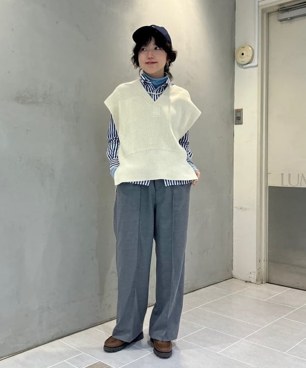 小原 もこさんの「BEAMS WOMEN｜ロンドンストライプ ボタンダウンシャツ」を使ったコーディネート
