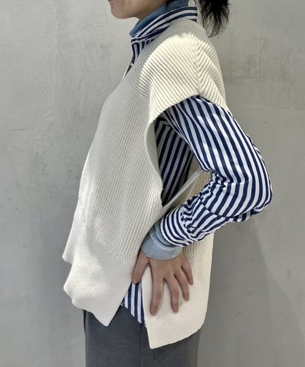 小原 もこさんの「BEAMS WOMEN｜ロンドンストライプ ボタンダウンシャツ」を使ったコーディネート