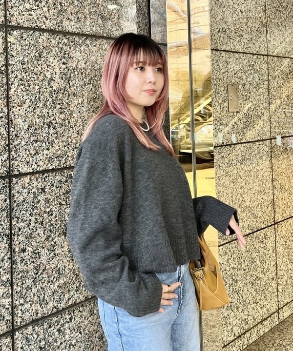 篠崎 香月さんの「BEAMS WOMEN｜【別注】L.L.Bean / Deep Bottom Leather Handle Zip Tote Mini」を使ったコーディネート