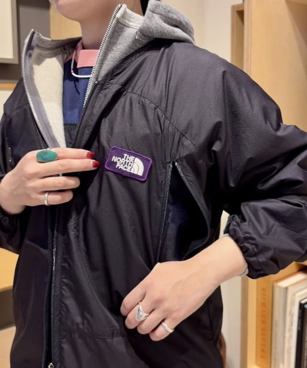 吉野 多恵さんの「BEAMS WOMEN｜TNFPFieldJmpSkSP」を使ったコーディネート
