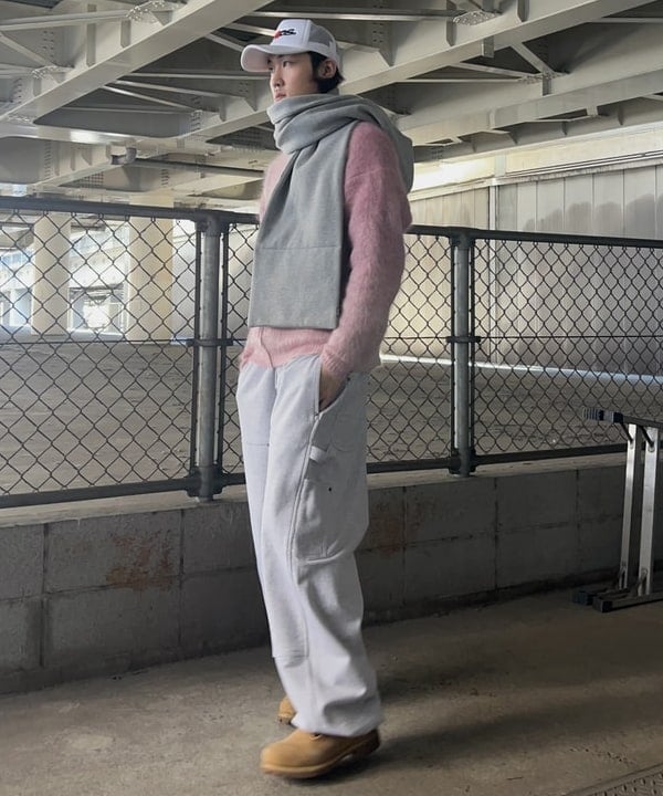 タマイユウトさんの「BEAMS WOMEN｜B.SweatMuff」を使ったコーディネート