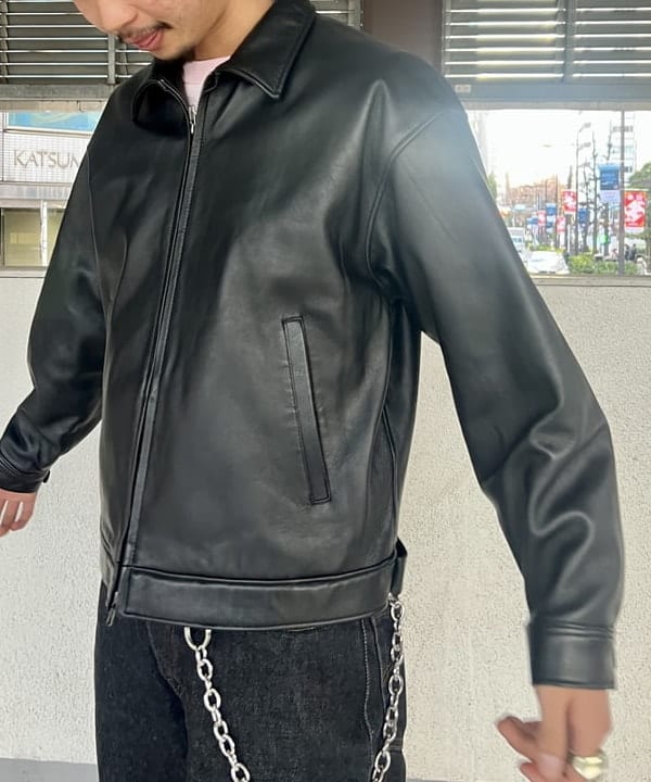 ムファサさんの「BEAMS WOMEN｜ワイドフィット レザー ジップブルゾン」を使ったコーディネート