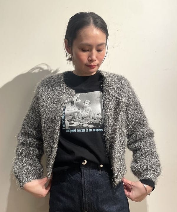 鈴木 亜美さんの「BEAMS WOMEN｜upper hights × Demi-Luxe BEAMS / 別注 THE NIECE デニムパンツ」を使ったコーディネート