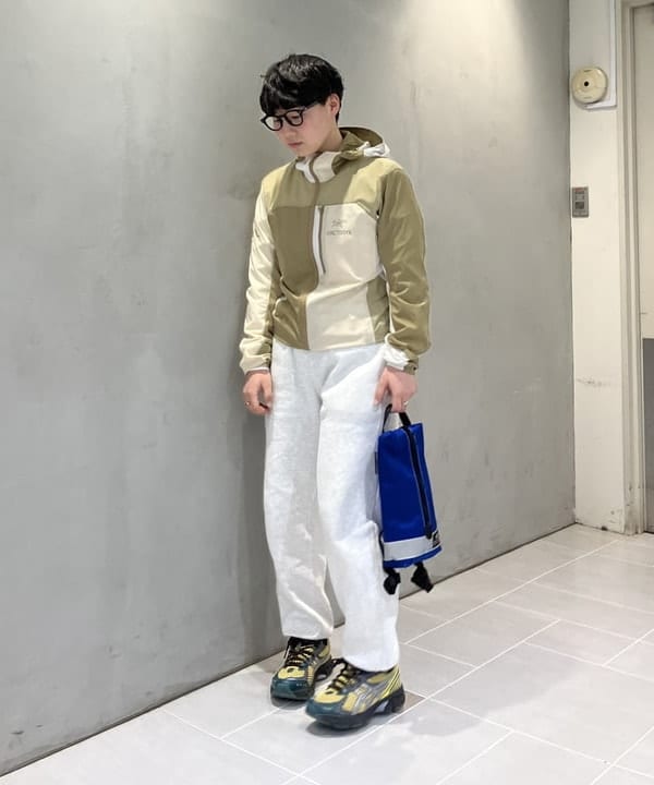 赤羽 花さんの「BEAMS WOMEN｜Goodwear / カスタム ビッグ ロングスリーブ Tシャツ」を使ったコーディネート