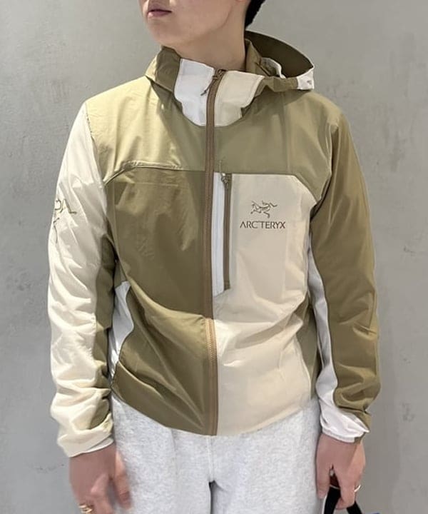 赤羽 花さんの「BEAMS WOMEN｜Goodwear / カスタム ビッグ ロングスリーブ Tシャツ」を使ったコーディネート