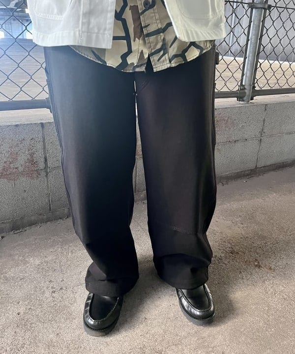 槙山 賢斗さんの「BEAMS WOMEN｜ダブルニースウェットパンツ」を使ったコーディネート