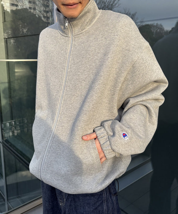 中嶋 大介さんの「BEAMS WOMEN｜【別注】Champion / ジップ ジャケット」を使ったコーディネート