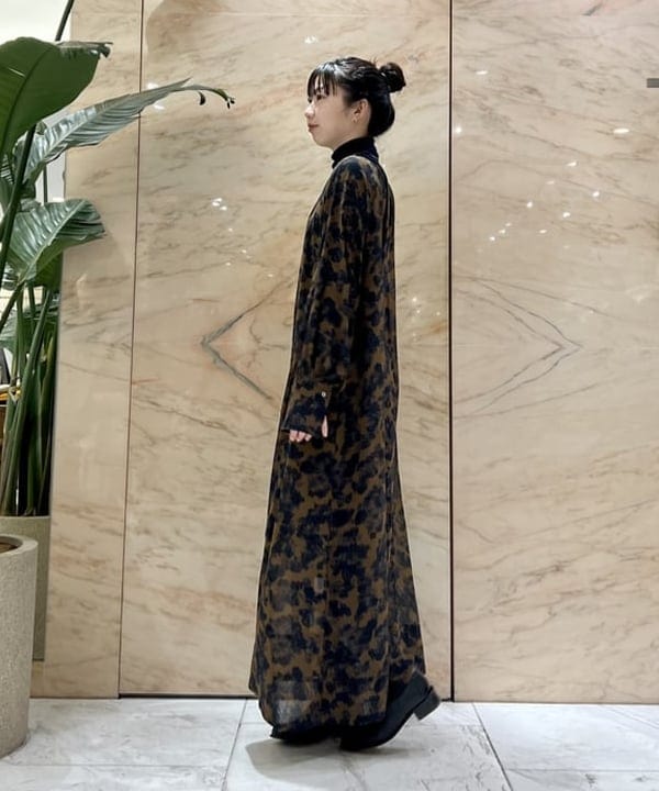 中丸　栞さんの「BEAMS WOMEN｜les bon bon / ヴィクトリア ネックレス ゴールド」を使ったコーディネート