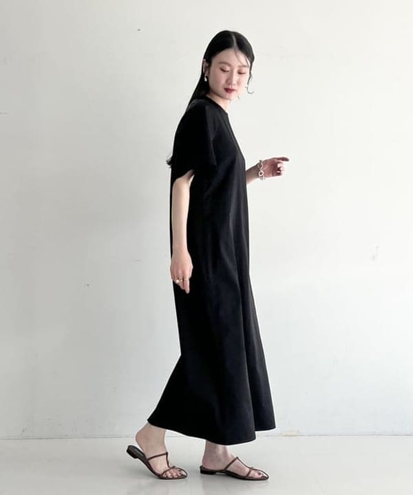 隈元 楓さんの「BEAMS WOMEN｜グロス Tドレス .M」を使ったコーディネート