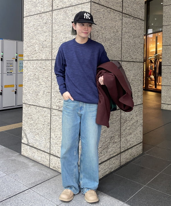 マツミヤさんの「BEAMS WOMEN｜9ゲージ カラースラブ クルーネックニット」を使ったコーディネート