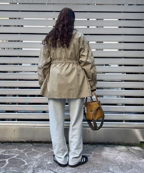 チナツさんの「BEAMS WOMEN｜シルバー925 角細 リング」を使ったコーディネート