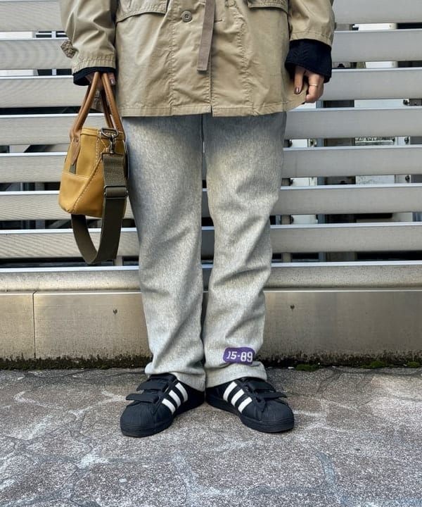 チナツさんの「BEAMS WOMEN｜シルバー925 角細 リング」を使ったコーディネート
