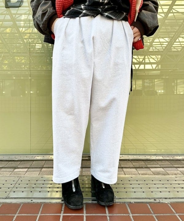 佐々木 祐太さんの「ユーズド加工 レザー ショートブルゾン」を使ったコーディネート