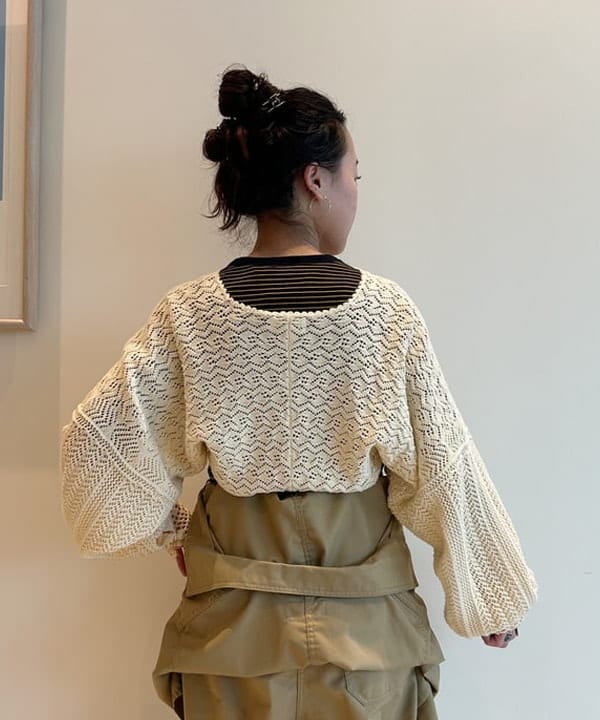 清水 彩乃さんの「BEAMS WOMEN｜レース ニット ボレロ」を使ったコーディネート