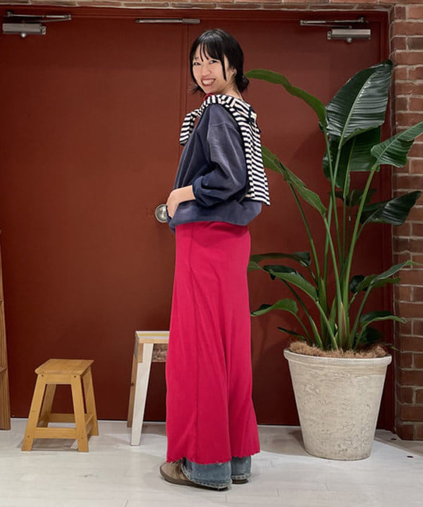 サカサイスズカさんの「BEAMS WOMEN｜BEAMS BOY / フライス 1cm ボーダー」を使ったコーディネート