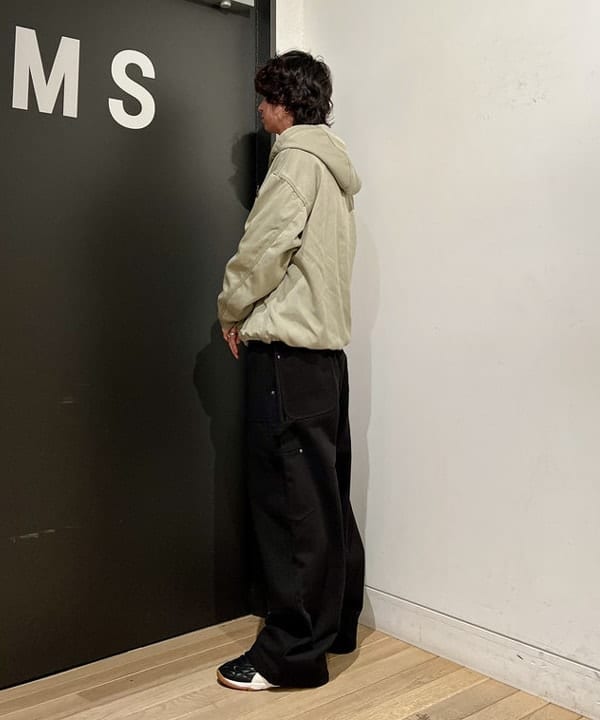 関澤 佑樹さんの「BEAMS WOMEN｜ダブルニースウェットパンツ」を使ったコーディネート