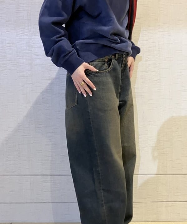 Hazukiさんの「BEAMS WOMEN｜ワイドストレート デニムパンツ」を使ったコーディネート