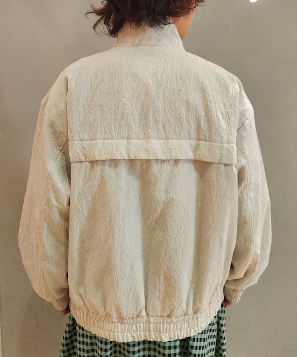 saori KATOさんの「BEAMS WOMEN｜ジャカード ナカワタ スタンドカラー ブルゾン」を使ったコーディネート