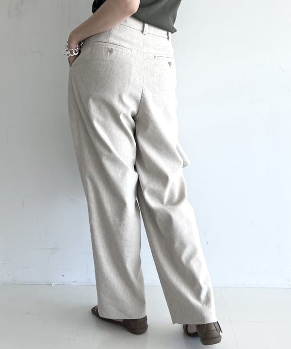 隈元 楓さんの「BEAMS WOMEN｜シンプル ボートネックニット .M」を使ったコーディネート