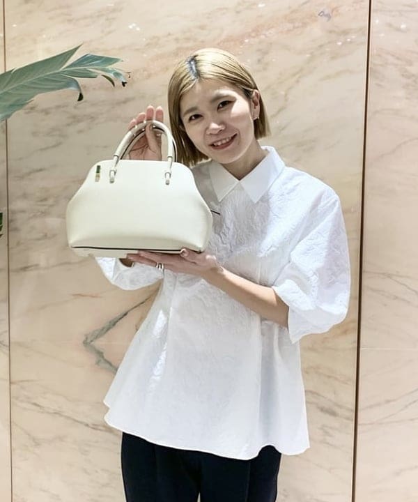 AONO SHIKAMAさんの「BEAMS WOMEN｜フクレ織りジャカード アタッチドカラー ブラウス＊」を使ったコーディネート