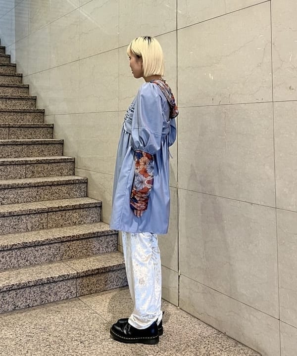 あさひさんの「BEAMS WOMEN｜タフタ ギャザー ヨーク ミニ ワンピース」を使ったコーディネート