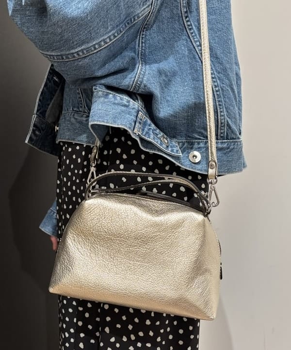 makita mikaさんの「BEAMS WOMEN｜【別注】upper hights / THE SHORT デニムジャケット」を使ったコーディネート