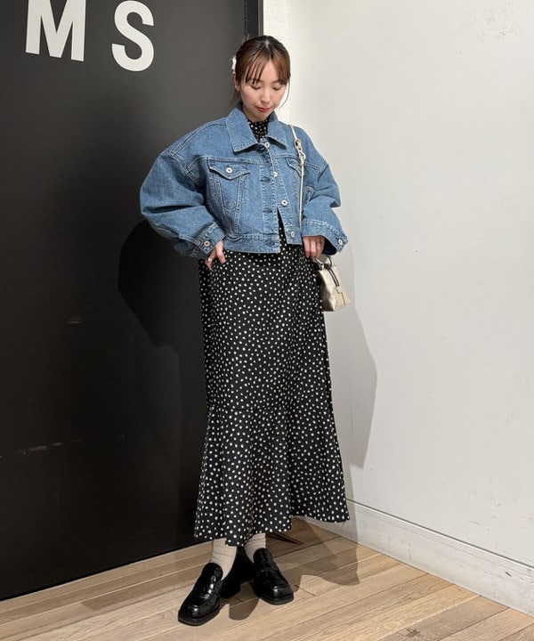 makita mikaさんの「BEAMS WOMEN｜【別注】upper hights / THE SHORT デニムジャケット」を使ったコーディネート