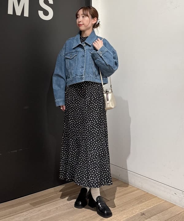 makita mikaさんの「BEAMS WOMEN｜【別注】upper hights / THE SHORT デニムジャケット」を使ったコーディネート